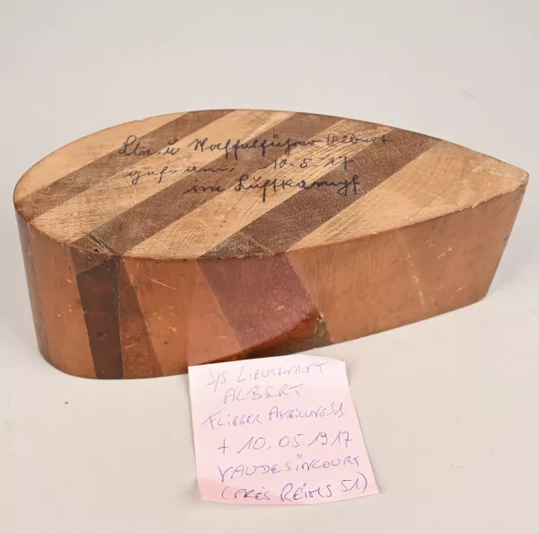 WW1 Airplane Propeller Segment named to the KIA Pilot Visuel 1 principal